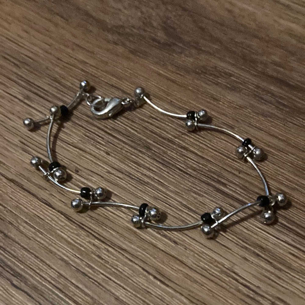 Elegant Silver and Black Beaded Bracelet
